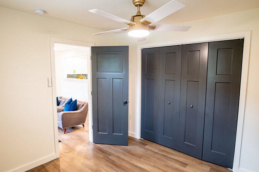 More Photos Of 1733 Main Rd, Johns Island Office For Sale