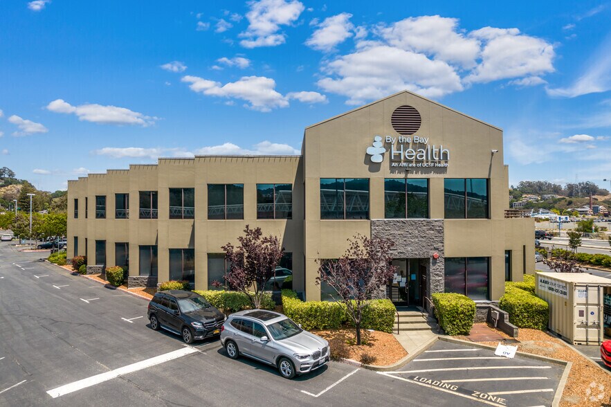 17 E Sir Francis Drake Blvd, Larkspur, CA 94939 Office For Lease