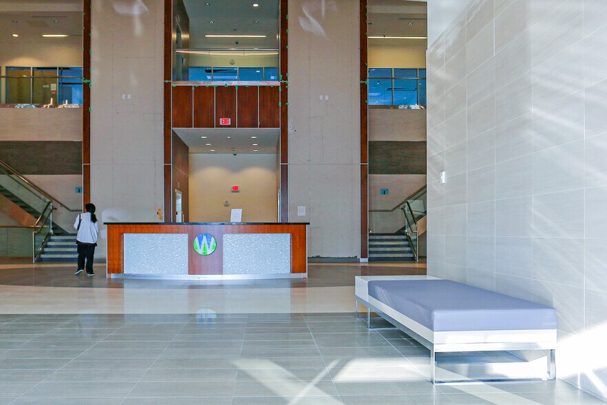 More Photos Of 7165 - 7167-7167 Yonge St, Markham Apartments For Lease