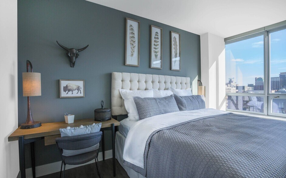 More Photos Of 801 S Financial Pl, Chicago Apartments For Lease