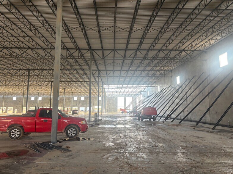 More Photos Of 15409 Mercury Dr, Laredo Distribution For Sale