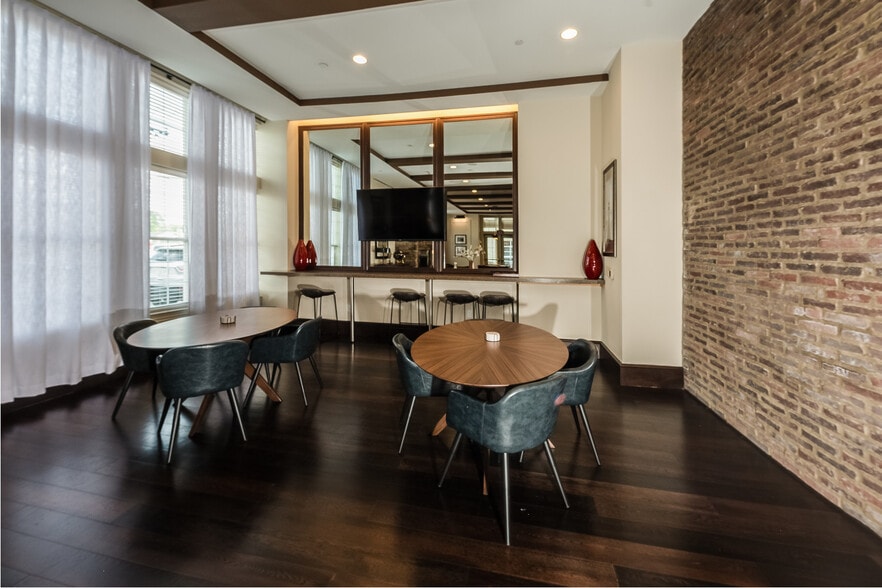 More Photos Of 1 Village Grn, Patchogue Apartments For Lease