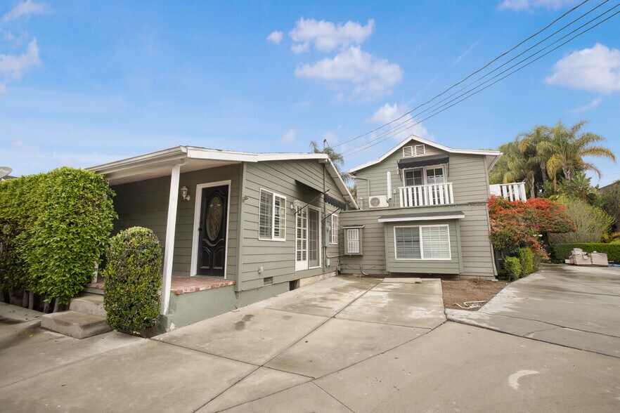 More Photos Of 801 W Whittier Blvd, La Habra Storefront Retail Residential For Sale