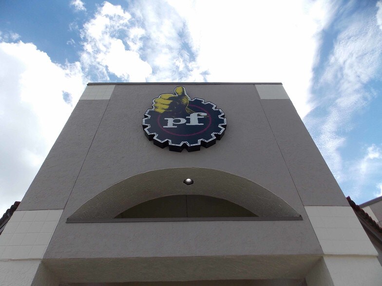 More Photos Of 160 SW Malabar Rd, Palm Bay Unknown For Lease