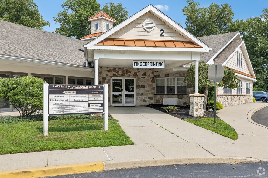 More Photos Of 190 N Evergreen Ave, Woodbury Office For Sale