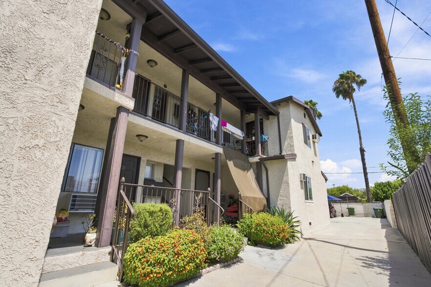 More Photos Of 5328 Auckland Ave, North Hollywood Apartments For Sale