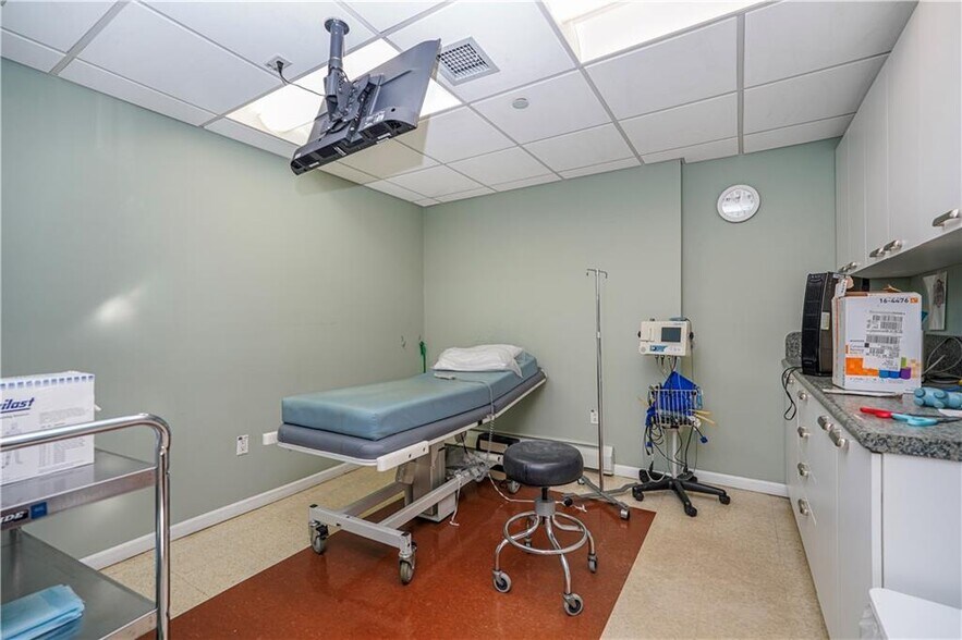 More Photos Of 2177 65th St, Brooklyn Apartments For Sale