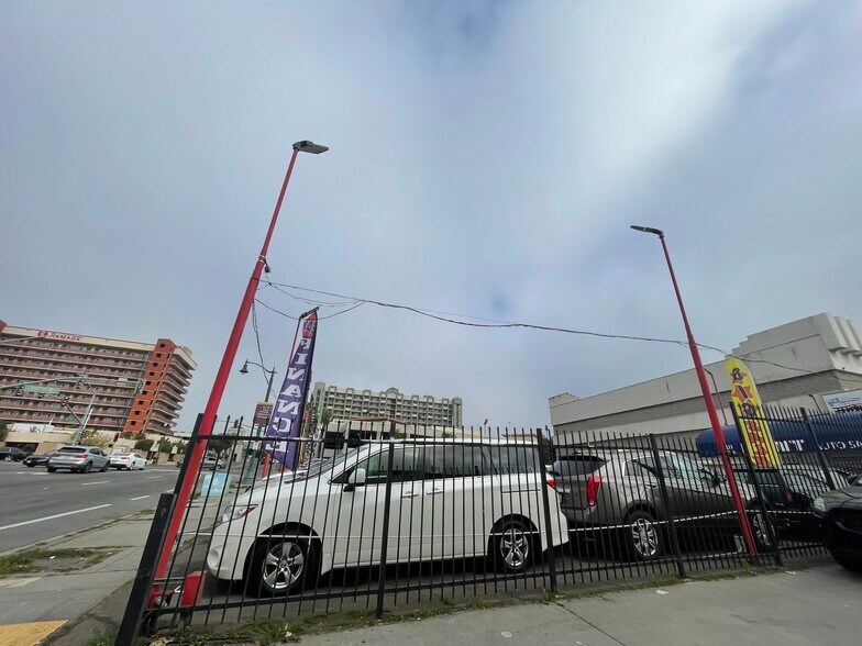 More Photos Of 100 W 8th St, National City Auto Dealership For Sale