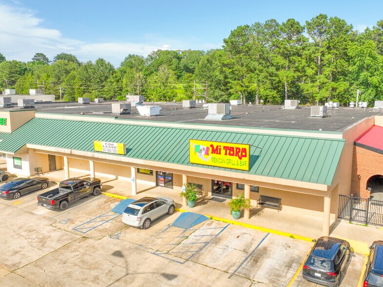 More Photos Of 1409 S Adams St, Fulton Storefront For Lease