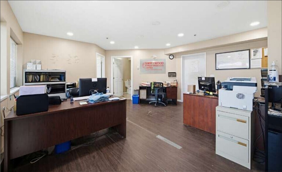 More Photos Of 13176 Lilley Dr, Maple Ridge Warehouse For Sale