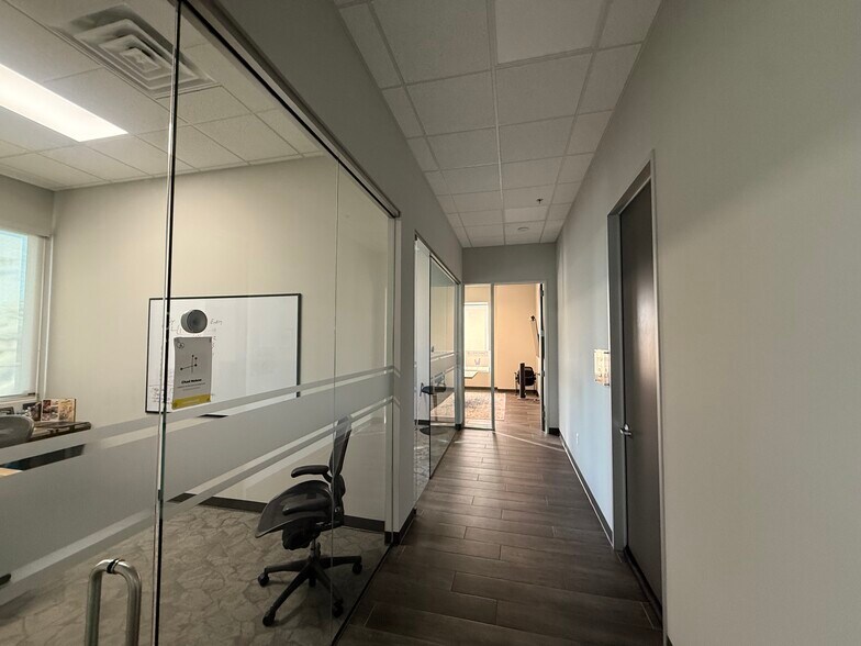 More Photos Of 1024 Texan Trl, Grapevine Medical For Sale