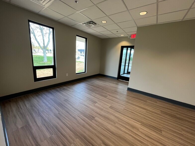 More Photos Of 307 Southgate Ct, Brentwood Medical For Lease