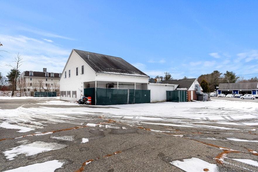 More Photos Of 2212 Main St, Tewksbury General Retail For Sale