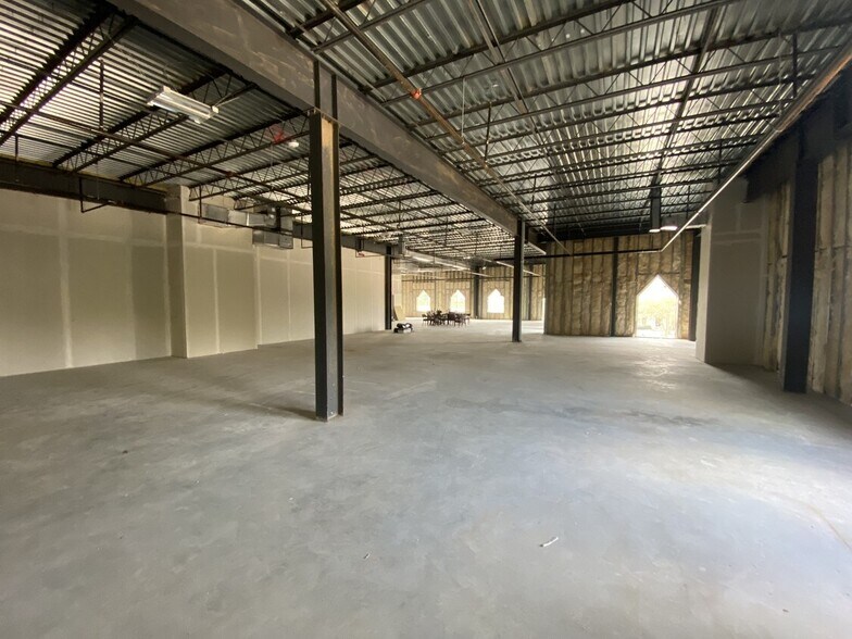 More Photos Of 951 Tristar Dr, Webster Office For Lease