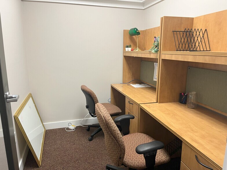More Photos Of 140 Point Judith Rd, Narragansett Storefront Retail Office For Sale