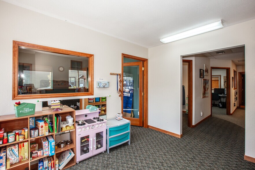 More Photos Of 724 Pine St, Sandpoint Office Residential For Sale