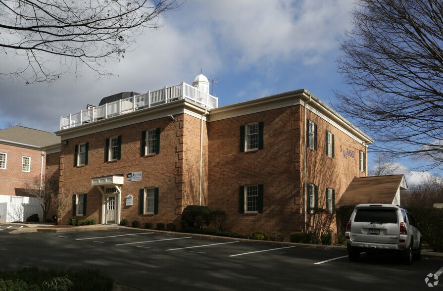 More Photos Of 550 Broadview Ave, Warrenton Medical For Lease