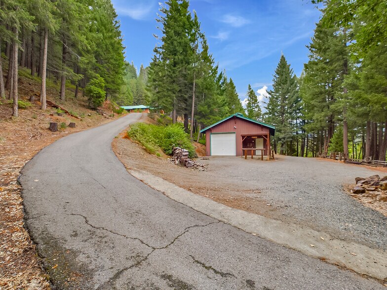 More Photos Of 10 Estabrook, Trinity Center Land For Sale