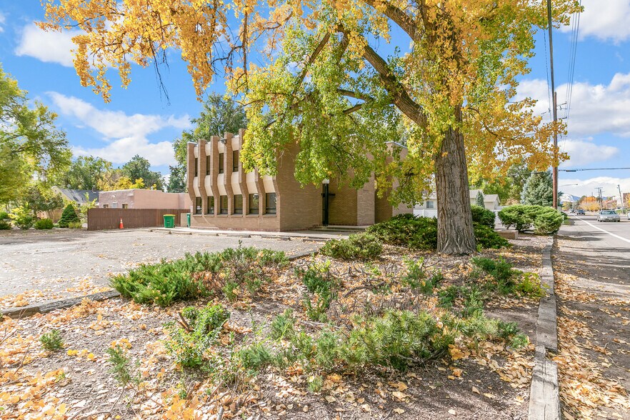 More Photos Of 7000 W 14th Ave, Lakewood Office For Lease