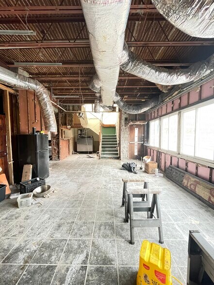 More Photos Of 4 State St, New London Apartments For Lease