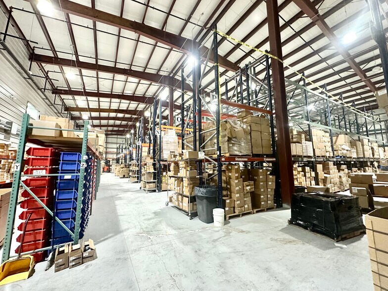 More Photos Of 470 W 1st Ave, Roselle Warehouse For Sale