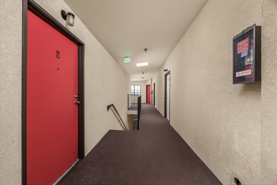 More Photos Of 2104 Mozart St, Los Angeles Apartments For Sale