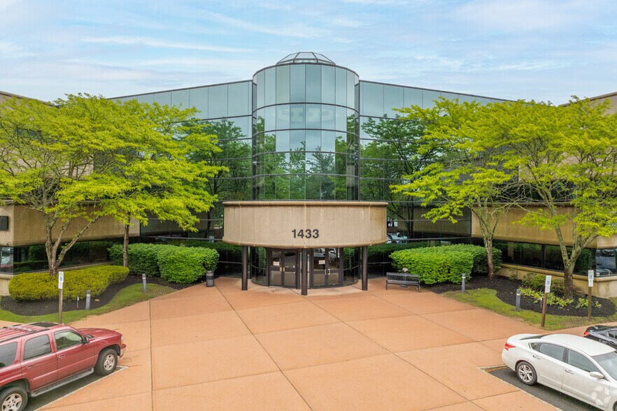 More Photos Of 1433 Hooper Ave, Toms River Office For Lease