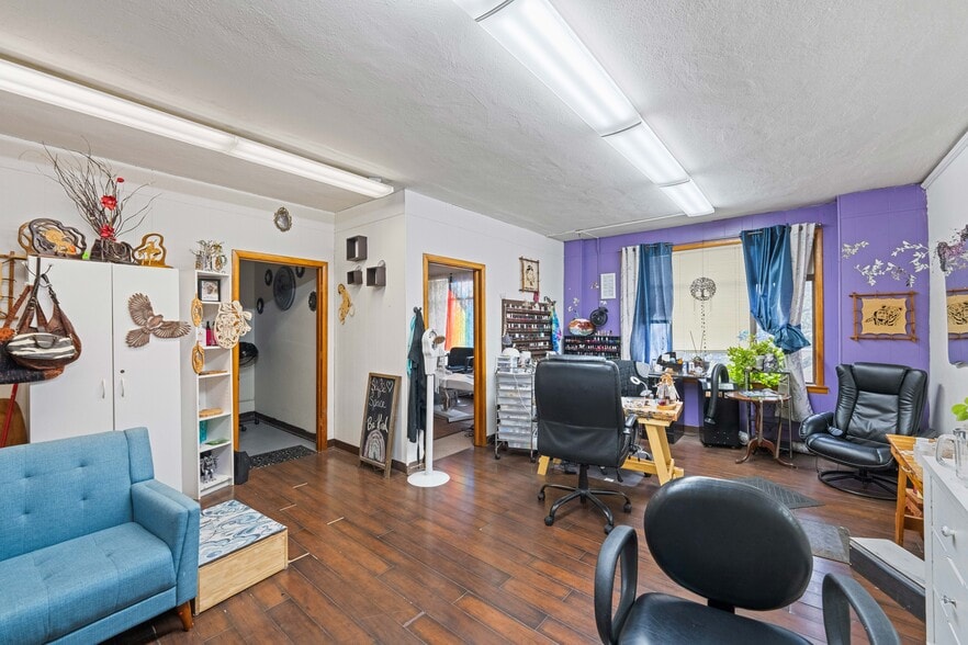 More Photos Of 340 Central Ave, Coos Bay Medical For Lease