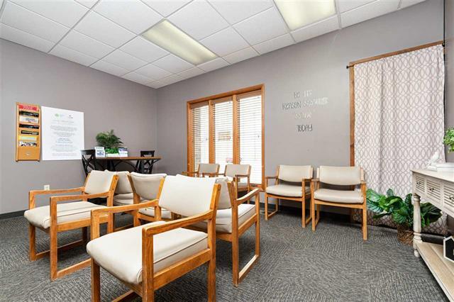 More Photos Of 4718 National Rd E, Richmond Office For Lease