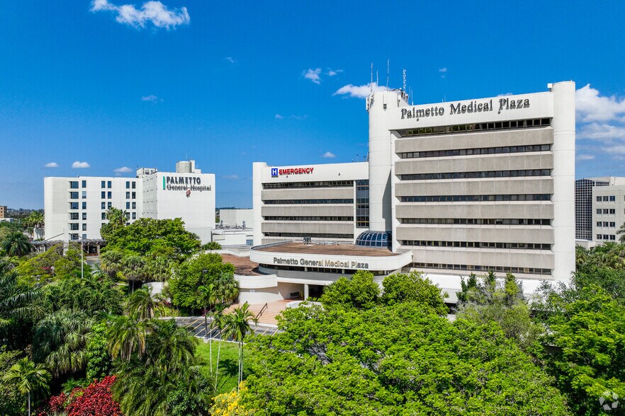 More Photos Of 7100 W 20th Ave, Hialeah Medical For Lease