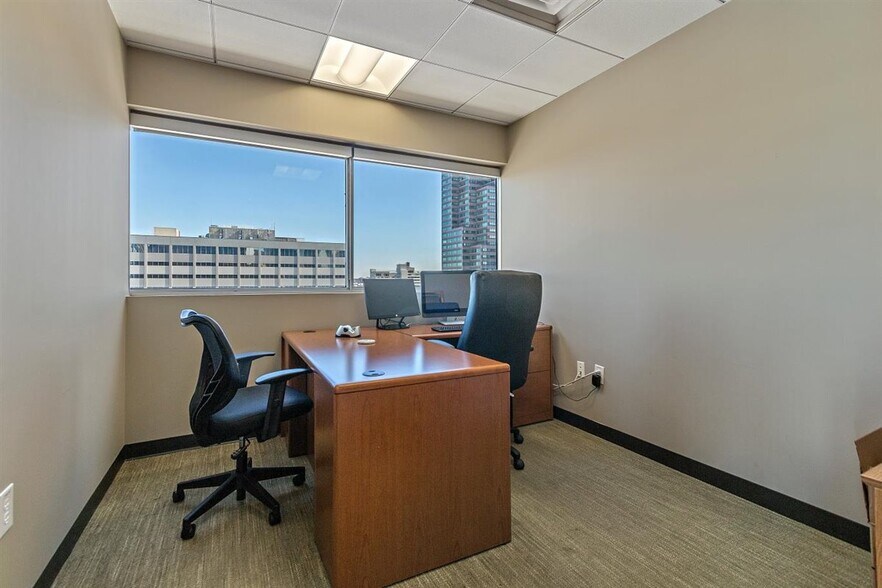 More Photos Of 1800 Glenarm Pl, Denver Office For Lease