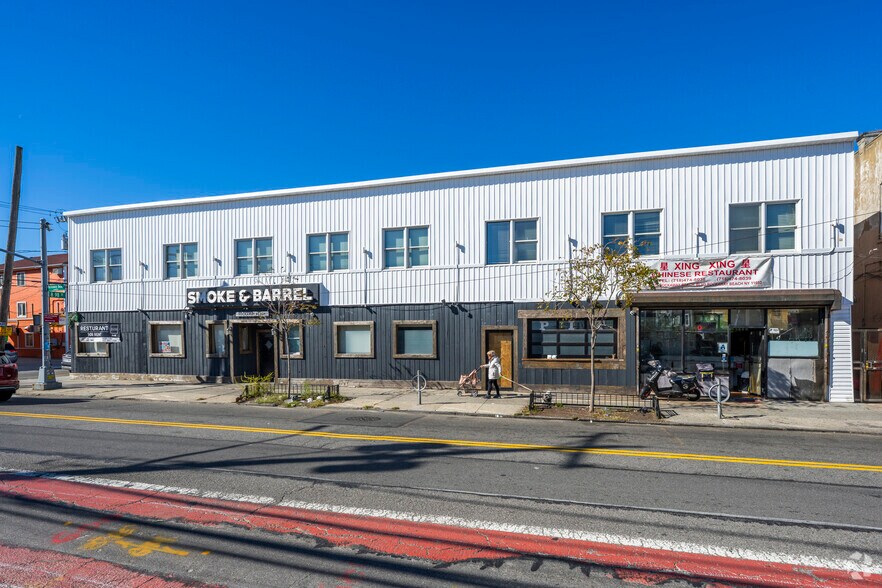 More Photos Of 9720 Rockaway Beach Blvd, Rockaway Beach Hotel For Lease