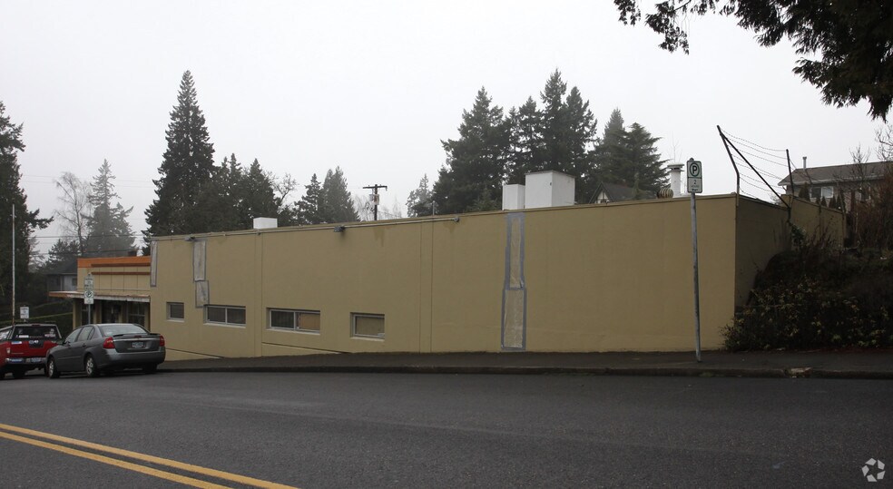 More Photos Of 3675 SW Troy St, Portland Flex For Sale