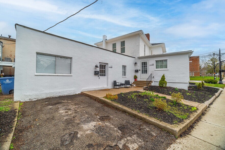More Photos Of 16-20 W Park St, Westerville Apartments For Sale