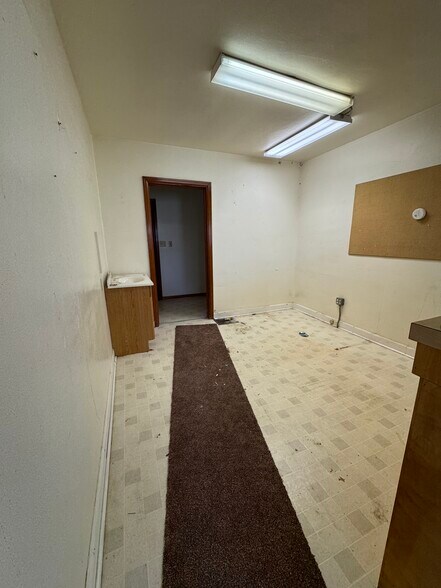 More Photos Of 120 9th Ave N, Buhl Multifamily For Sale