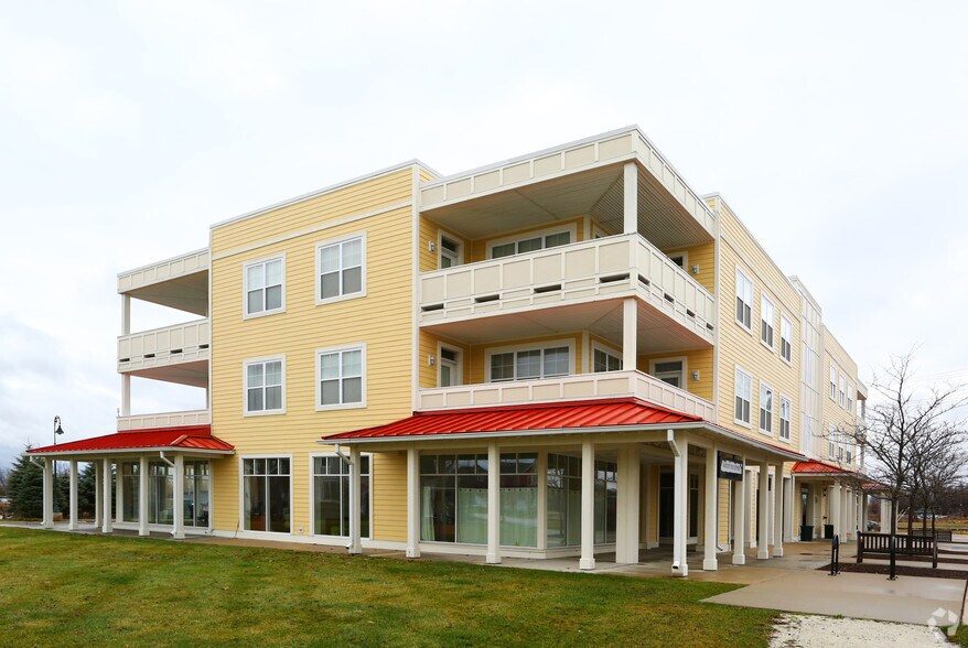 More Photos Of 960-970 Harris Rd, Grayslake Coworking Space