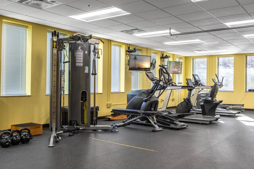 More Photos Of 4000 Executive Park Dr, Cincinnati Unknown For Lease