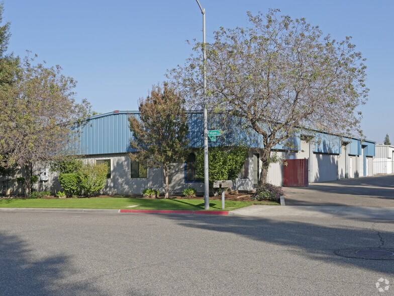 Primary Photo Of 2598 N Miami Ave, Fresno Warehouse For Lease