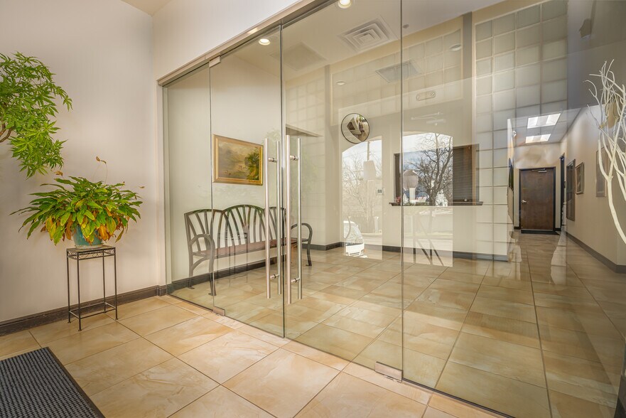 More Photos Of 1901-1923 Windsor Pl, Fort Worth Warehouse For Lease