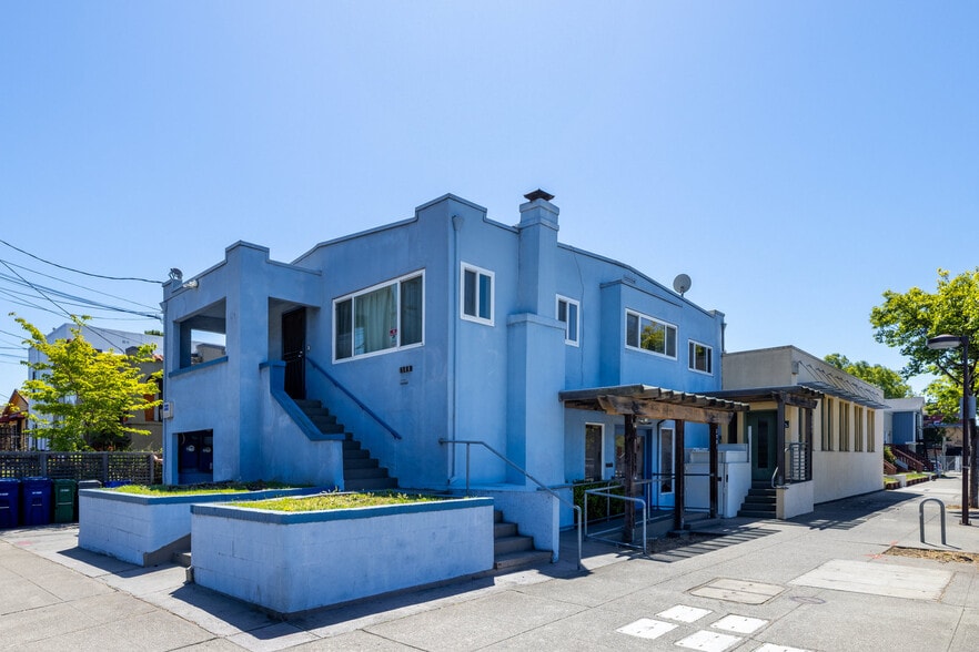 More Photos Of 2901-2903 Sacramento St, Berkeley Storefront Retail Residential For Sale