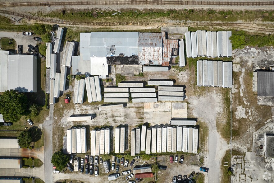 More Photos Of 710 NE 2nd Ave, Okeechobee Warehouse For Sale