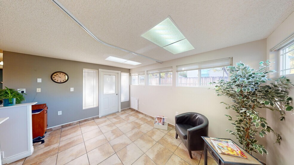 More Photos Of 191 Wyoming St, Lander Office For Sale