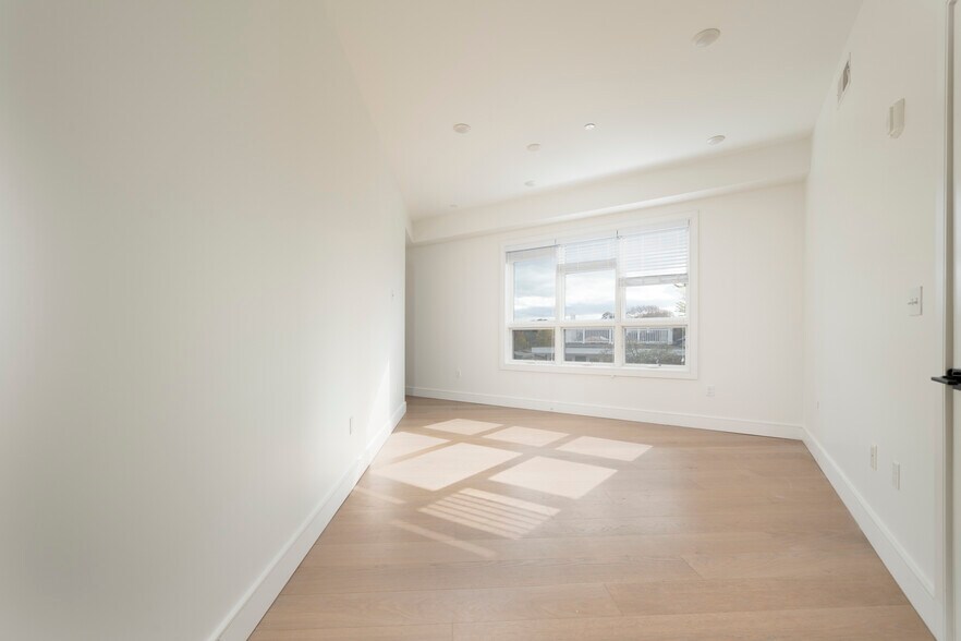 More Photos Of 33-39 Ward St, Boston Apartments For Sale