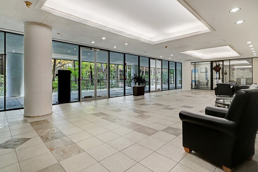 More Photos Of 2180 North Loop W, Houston Unknown For Lease
