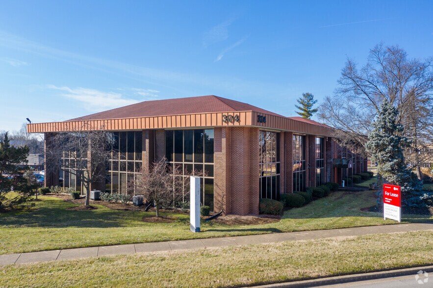 More Photos Of 304 Whittington Pky, Louisville Office For Sale