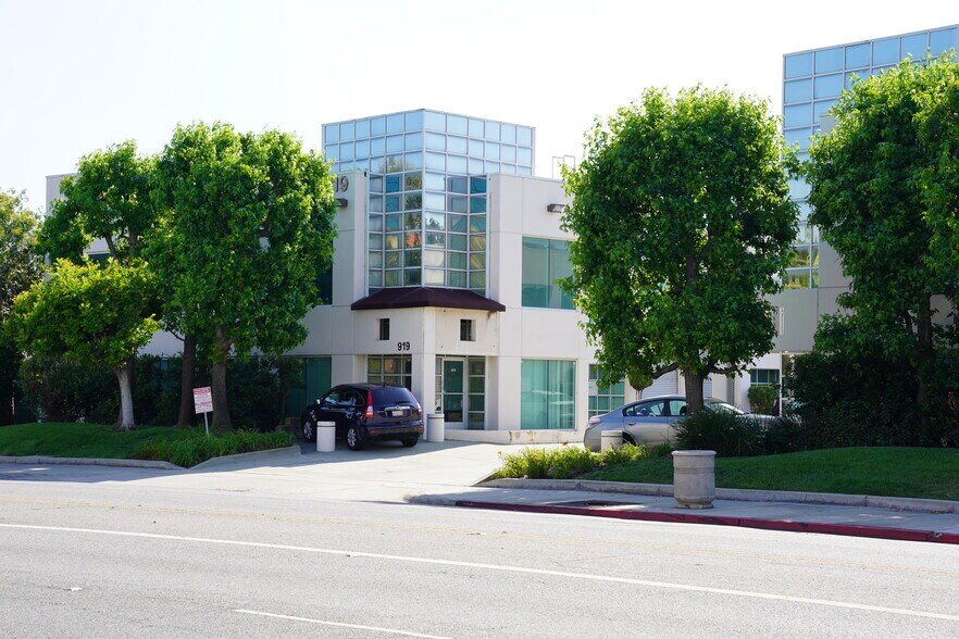 More Photos Of 919 S Fremont Ave, Alhambra Warehouse For Sale