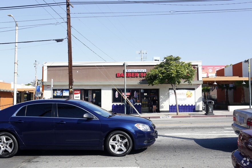More Photos Of 13273 Van Nuys Blvd, Pacoima Storefront For Lease