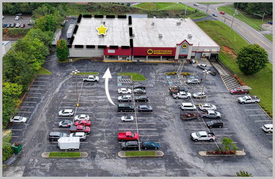 Primary Photo Of 4313-4315 Clinton Hwy, Knoxville Storefront For Lease