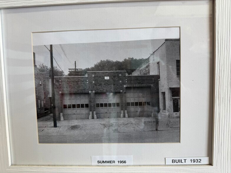 More Photos Of 311 Broadway St, South Haven Freestanding For Sale