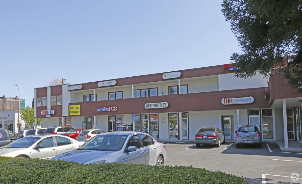 More Photos Of 615 Woodside Rd, Redwood City Freestanding For Lease